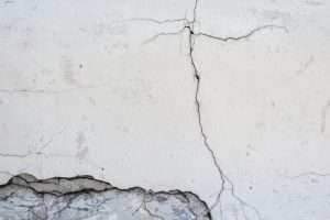 Cracks in Plaster When To Worry Marina Zasorina